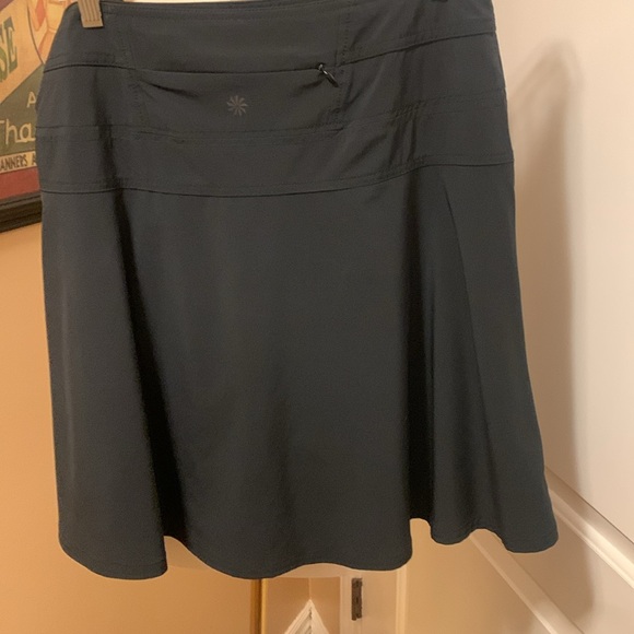 Athleta like new black skort delicate wash air dry excellent condition 8Tall - Picture 2 of 8